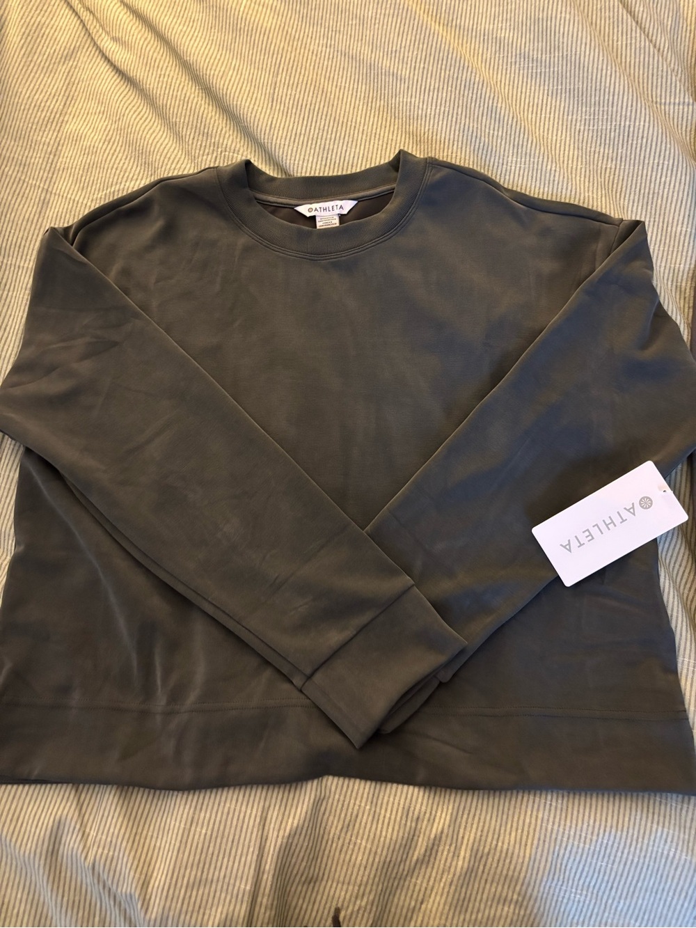 Athleta Seasoft Crewneck Sweater in Forest Green